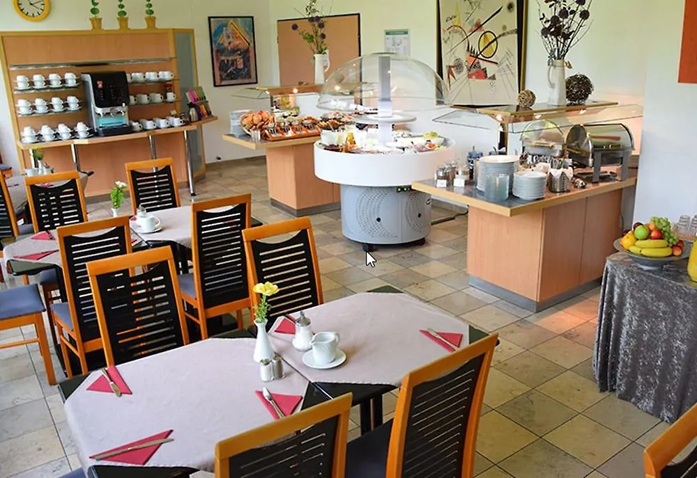 Amber Econtel Hotel Munich 3*,